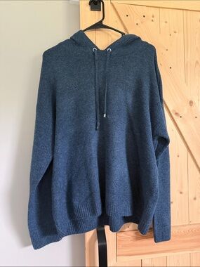 CeCe Women’s Crewneck Hooded Sweater in Slate Blue